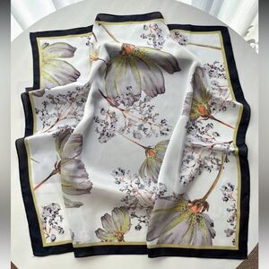 Floral Scarf P109